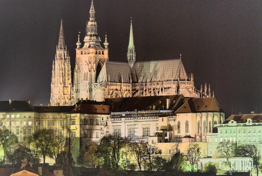 Residence Karlova Praha Bagian luar foto