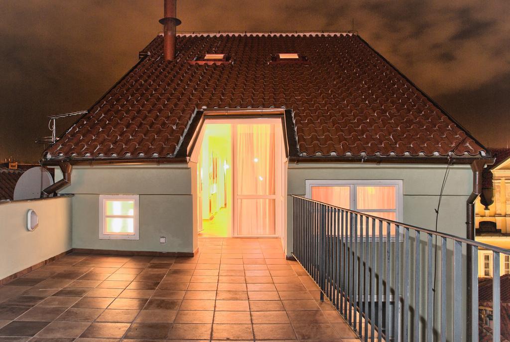 Residence Karlova Praha Bagian luar foto