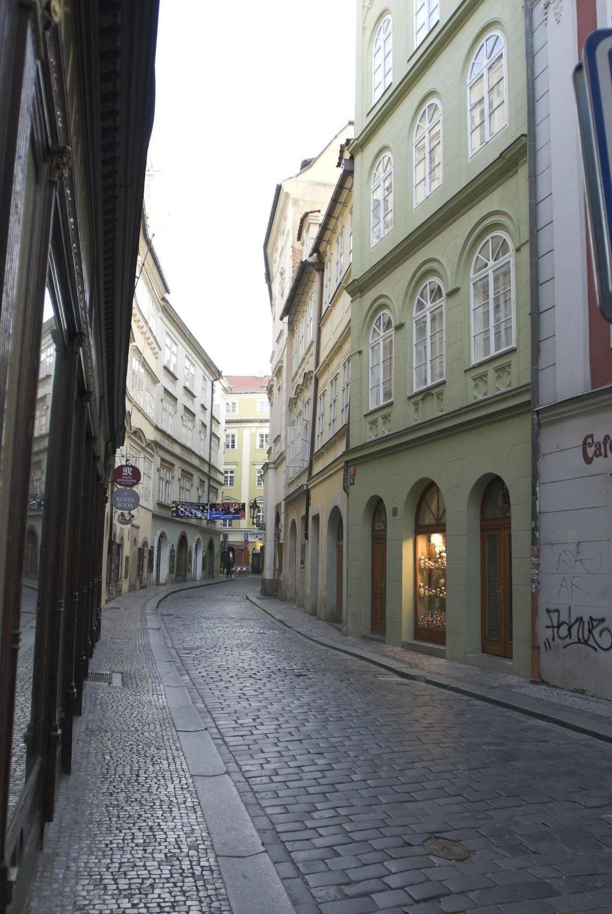 Residence Karlova Praha Bagian luar foto