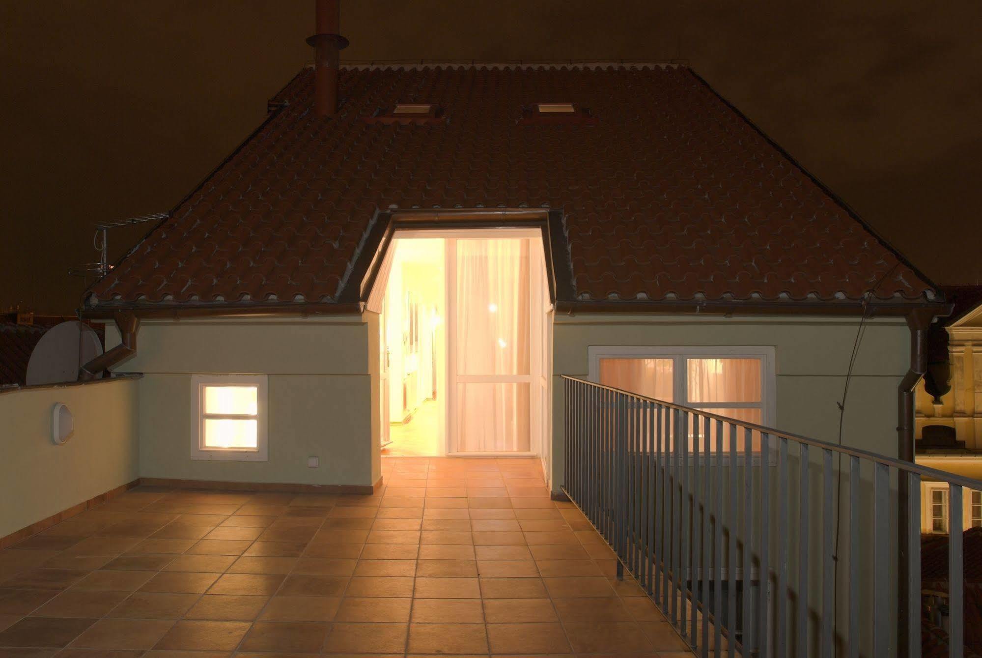 Residence Karlova Praha Bagian luar foto