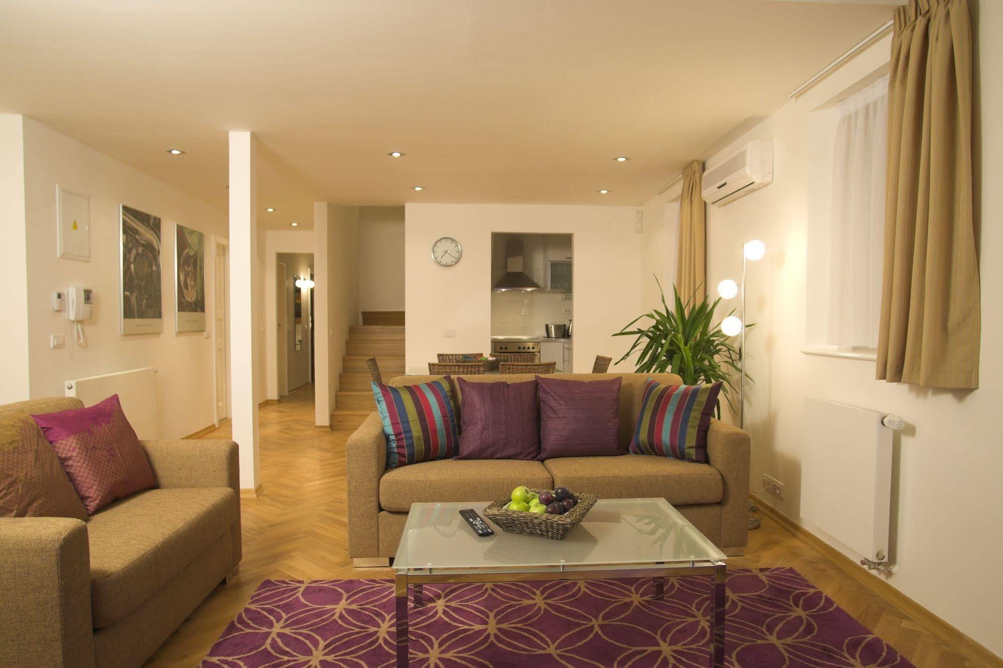 Residence Karlova Praha Bagian luar foto
